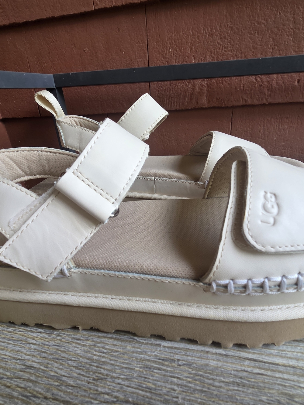 UGG Women's Goldenstar Flat Platform Lug-Sole Sandals Size 8.5 Bone Color